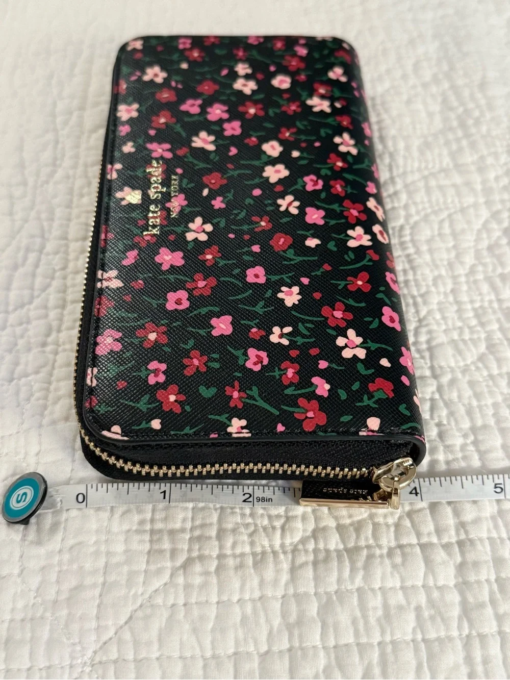 Kate Spade New York Women’s Zip-Around Floral Wallet Black Pink Zipper Logo
